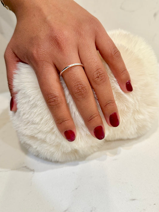 Simple Sleek Ring in Gold & Silver